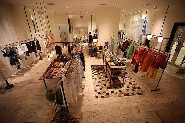 7月服装批发淡季,服装档口老板怎么破?还能做什么?
