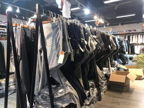 劲爆 凤岗联泰厂秋季服装员工福利展厅大开仓 还有t恤免费送