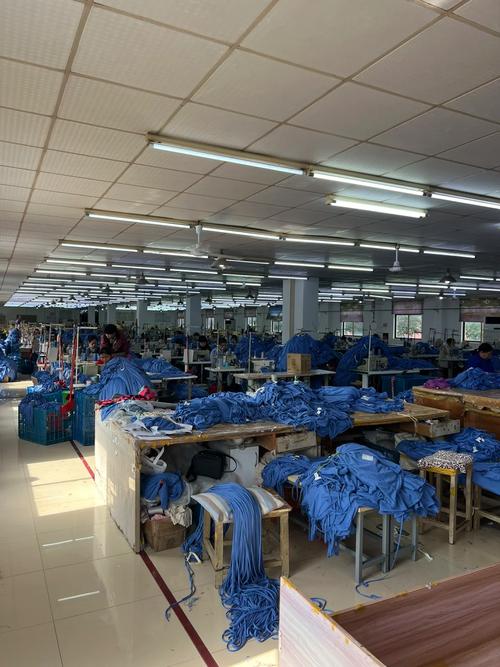 服装工厂免费打版批量生产100件起做
