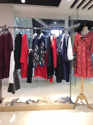 深圳品牌服装库存尾货批发市场推荐图片_高清图_细节图-广州布梵 -