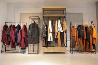 女装尾货品牌折扣老板偏爱走份批发的背后逻辑与辅料销售策略